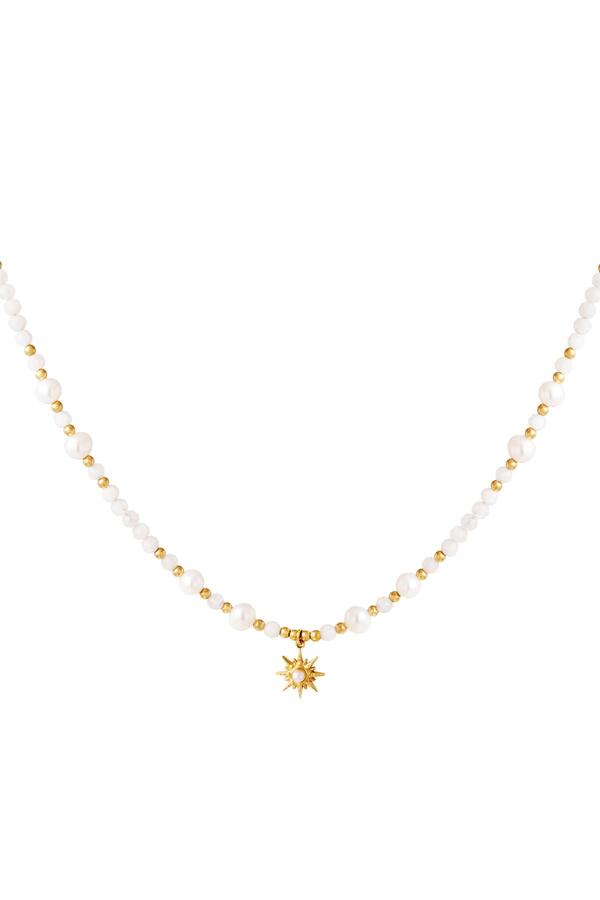 Pearl necklace with star pendant