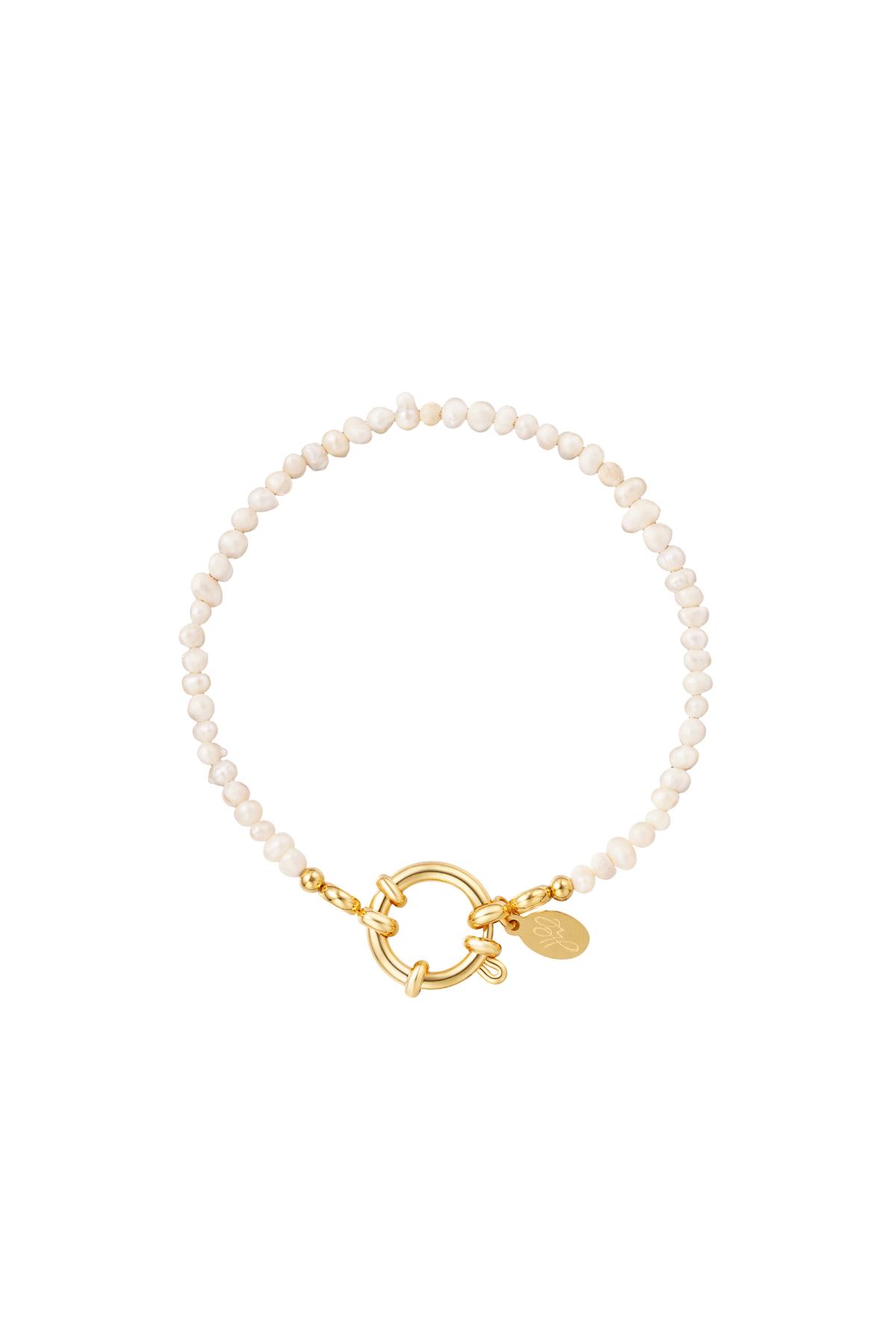 Bracelet white beads