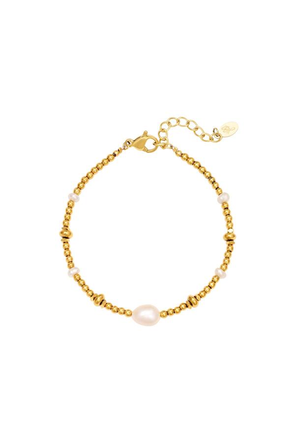 Bracelet with pearls and beads