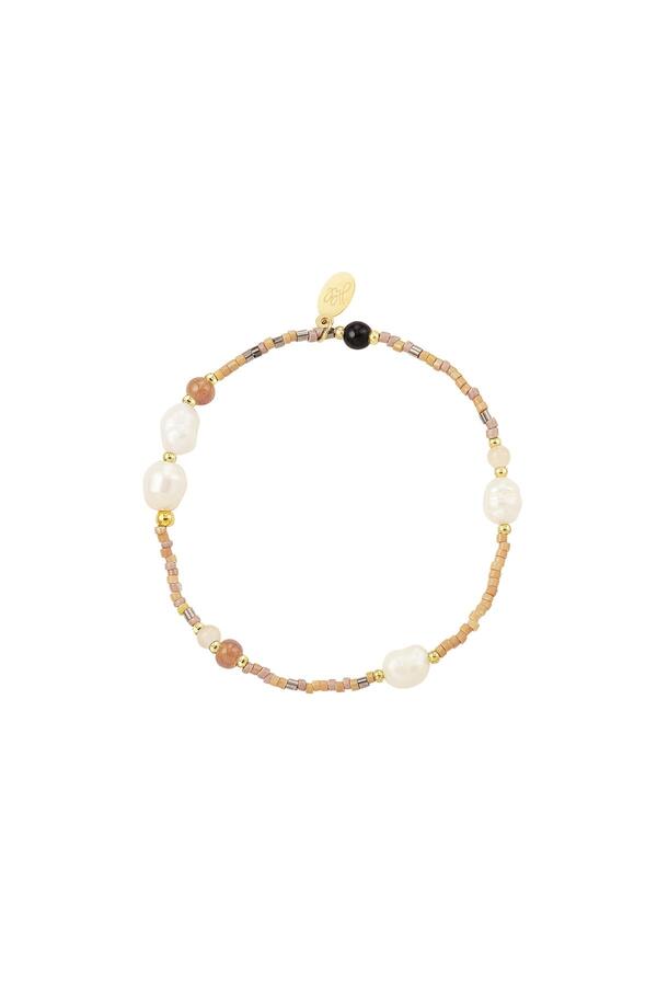 Beaded bracelet with pearls